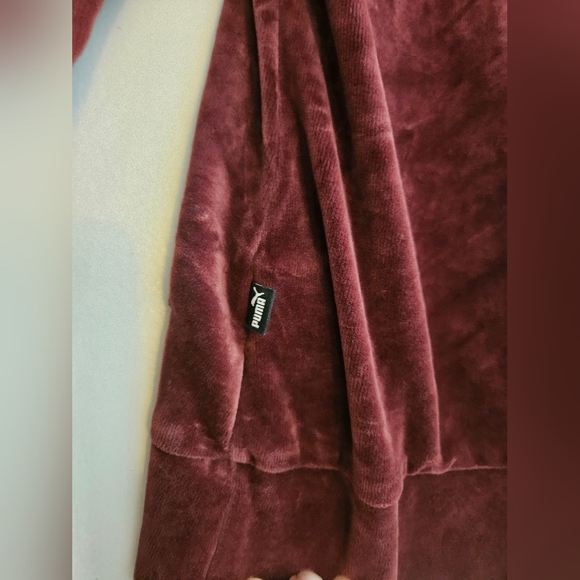 Puma Women's Hooded Burgandy Hooded Sweatshirt Size XS - Picture 5 of 5